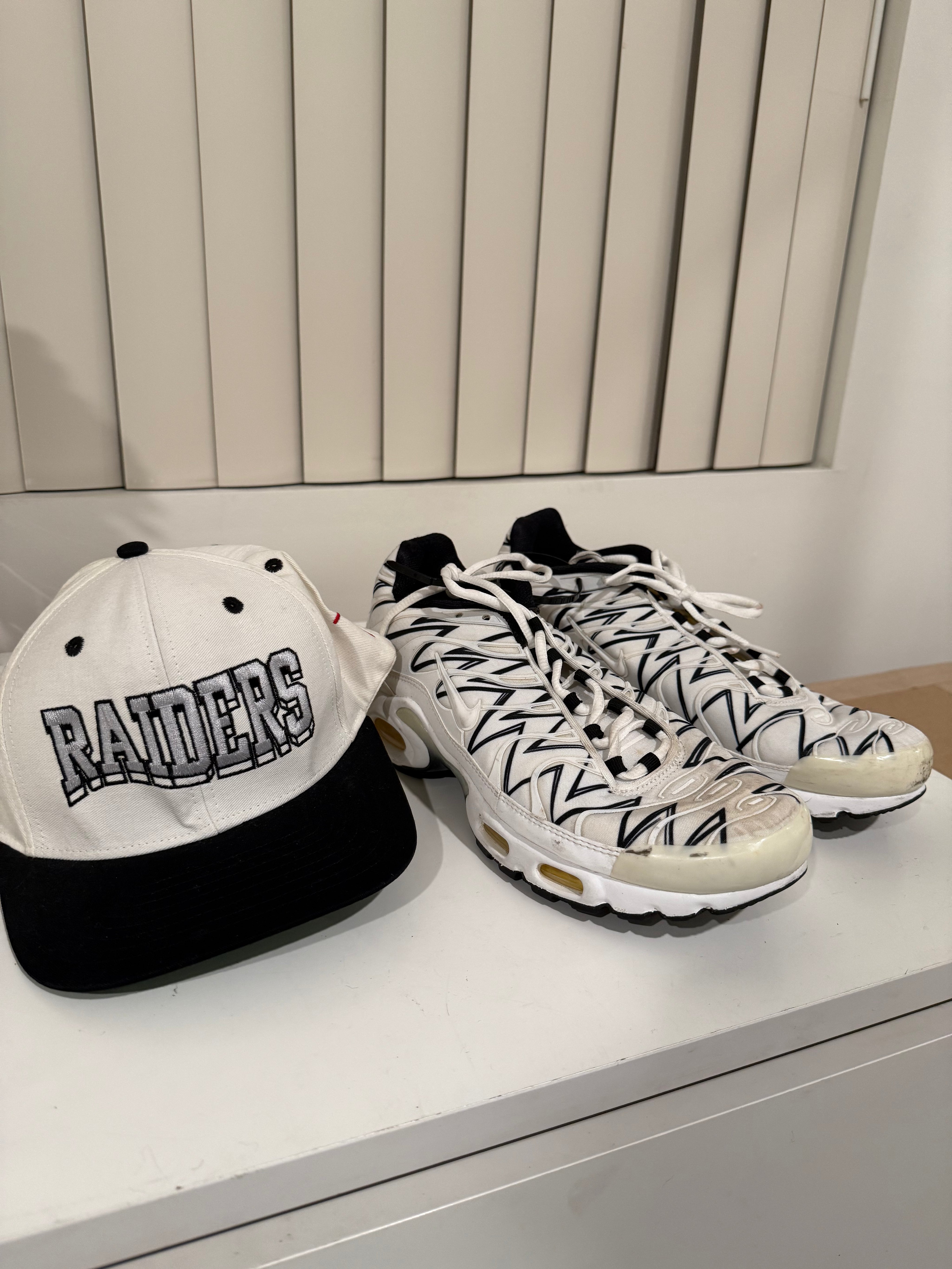 Chris Brown Air Max Raider Bundle